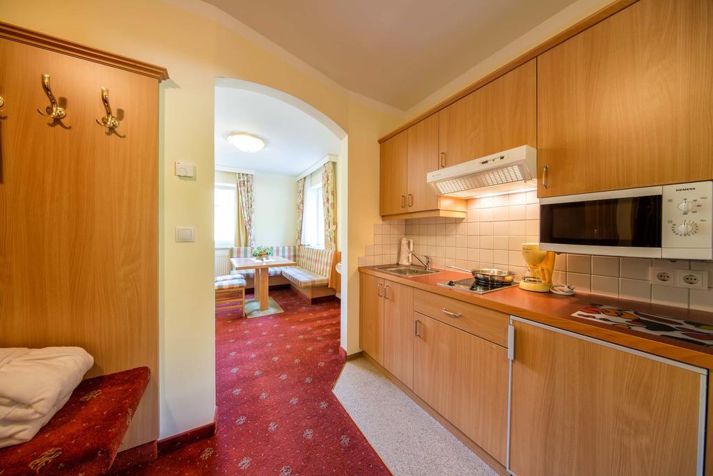 Residence Rossboden Mit Hallenbad Verano Exteriör bild